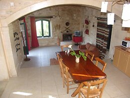 Spacious Villa in Margarites With Private Garden