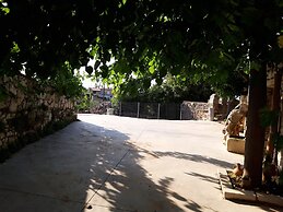 Spacious Villa in Margarites With Private Garden