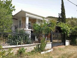 Seaside Holiday Home With Balcony