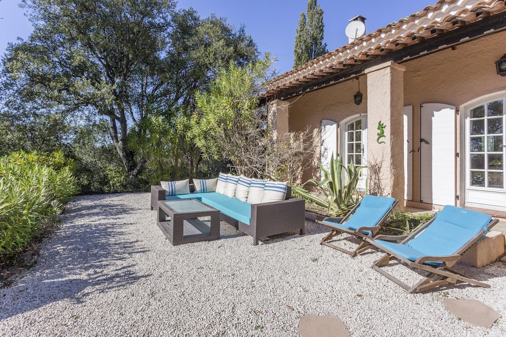 Frejus Villa With Private Pool & Beach