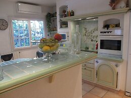 Frejus Villa With Private Pool & Beach