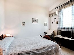 Holiday Villa With sea View in Paralia Avlidas