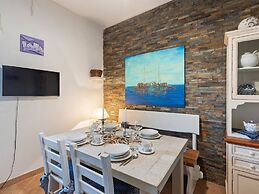 Homely Apartment in Genova With Sea Nearby