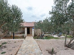 Homely Apartment in Genova With Sea Nearby