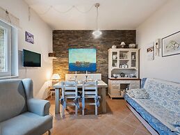 Homely Apartment in Genova With Sea Nearby