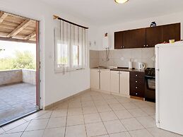 Simplistic Holiday Home in Jasenice Rovanjska near Sea