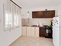 Simplistic Holiday Home in Jasenice Rovanjska near Sea