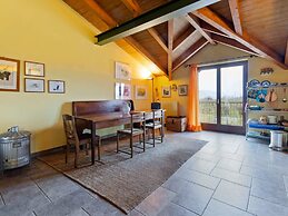 Belvilla by OYO Secluded Apartment With Balcony