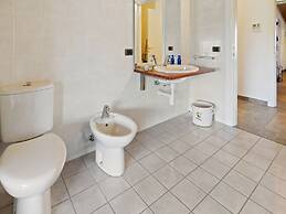 Belvilla by OYO Secluded Apartment With Balcony
