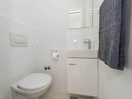 Luxurious Villa in Debeljak With Swimming Pool