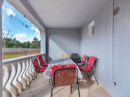 Enticing Apartment in Vir near Seabeach