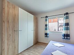 Enticing Apartment in Vir near Seabeach