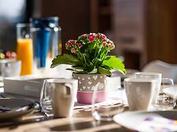 Luxurious Villa in Durbuy With Swimming Pool