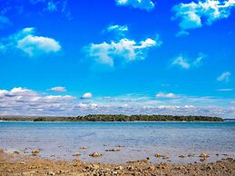 Secluded Holiday Home in Pašman near Sea