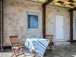 Secluded Holiday Home in Pašman near Sea