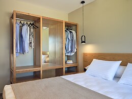 Oceanis Luxury Suites