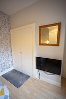 Sandgate 2-bed Apartment in Ayr Central Location