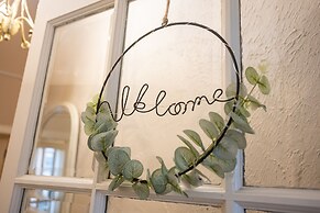 Sandgate 2-bed Apartment in Ayr Central Location