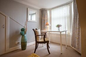 Sandgate 2-bed Apartment in Ayr Central Location
