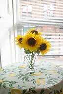 Sandgate 2-bed Apartment in Ayr Central Location