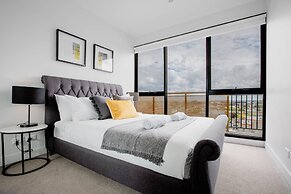 Elegant 2br@footscray Station