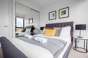 Elegant 2br@footscray Station