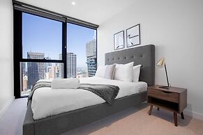 Warm Nest Central Location@collins