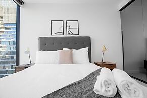 Warm Nest Central Location@collins