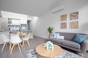Elegant Stylish Living@mooneeponds Wifi/parking