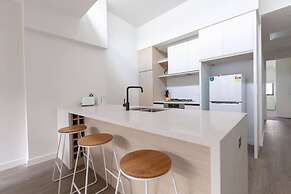 Elegant Stylish Living@mooneeponds Wifi/parking