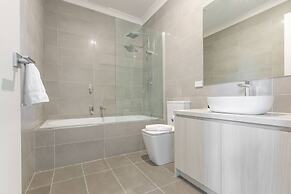 WoW Factor!luxe 4BR Townhouse@glen Waverley