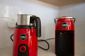 Sweethome2br@highton+parking