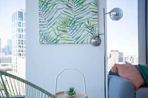 Central Melbourne 2br2bt APT on Collins St+parking