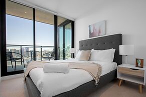 Central Melbourne 2br2bt APT on Collins St+parking