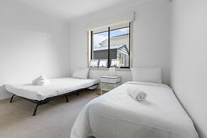 Spacious 3bedrooms big House@mitcham