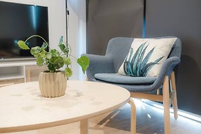Modern Living@collins Centro Location 2BR