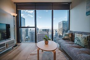 Modern Living@collins Centro Location 2BR