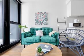 Perfect Location 2 Bdrs Apartment@glen Waverley