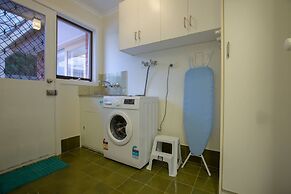 Quiet & Peaceful 3bed2bath Home @keilor Downs