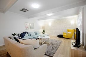 Quiet & Peaceful 3bed2bath Home @keilor Downs