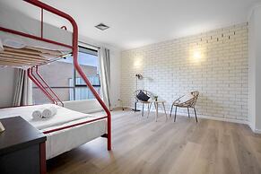 Quiet & Peaceful 3bed2bath Home @keilor Downs