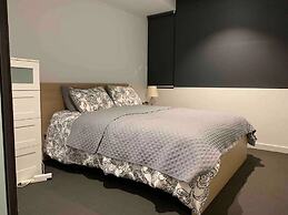 Cozy Gem With Poolgym in Mel Cbd@southerncross
