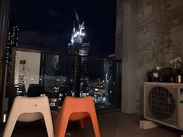 Cozy Gem With Poolgym in Mel Cbd@southerncross