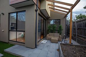 Impressive & Spacious new Townhouse@preston