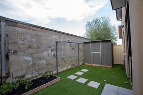 Impressive & Spacious new Townhouse@preston