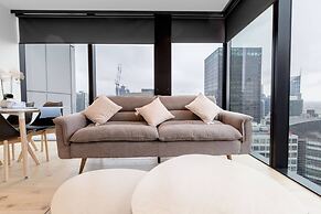 Luxury 2bed2bath apt in the Heart of Mel@collins