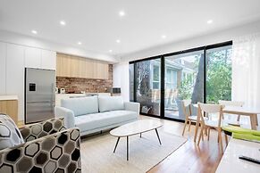 Designer Taste 2BR Townhouse@hawthorn