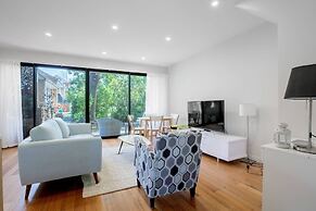 Designer Taste 2BR Townhouse@hawthorn