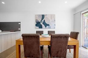 Peaceful Designer 2br@leafy Mill Park