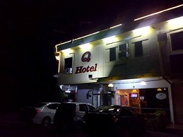 Q Hotel